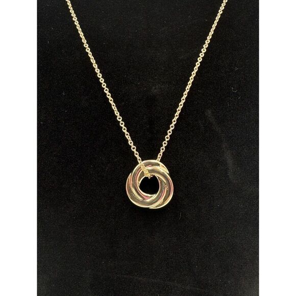 Vintage GV9 Gold Tone Chain Round Swirl Pendant Stackable Necklace 19” - 22” - Picture 2 of 6